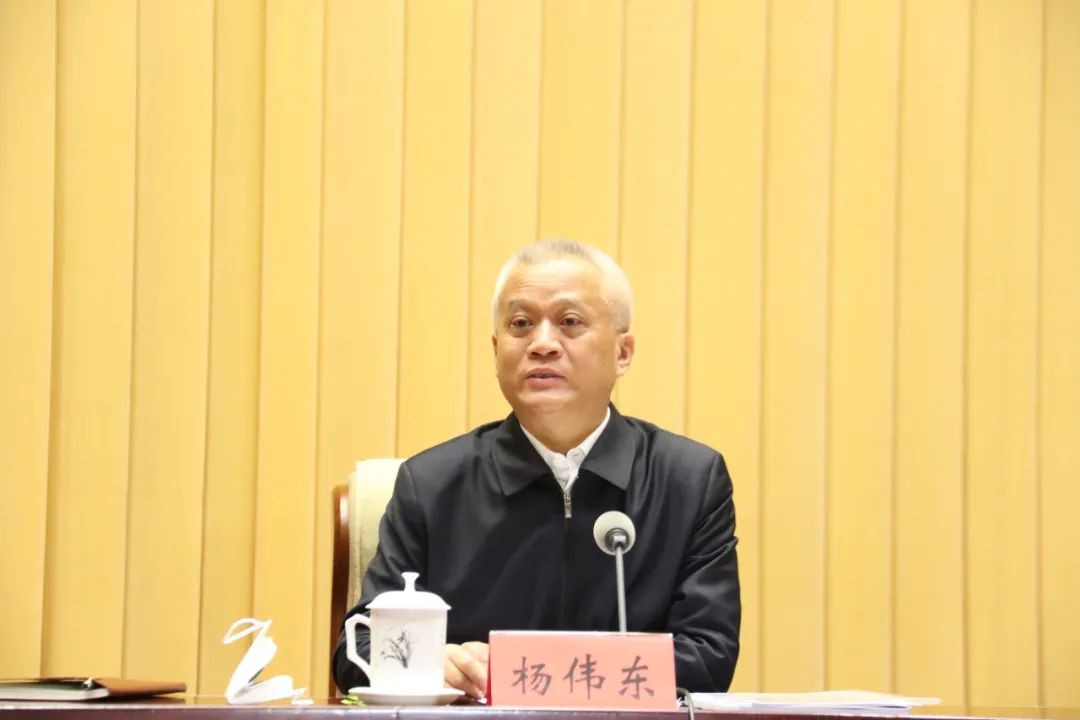 自治区党委政法委员会全体(扩大)会议暨全区政法维稳系统贯彻党的二十大精神学习研讨会召开