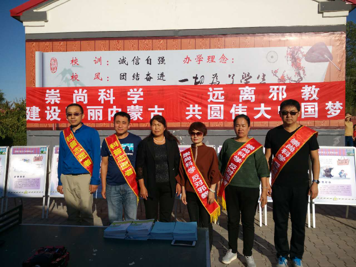 图片1 图片1