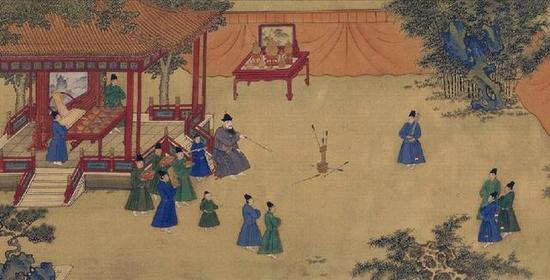 明人所绘《朱瞻基行乐图卷》（部分）。画中有不少明朝太监形象。在明代，太监是最突出的裸官。
