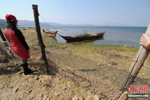 资料图：抚仙湖。<a target='_blank' href='http://www.chinanews.com/' _fcksavedurl='http://www.chinanews.com/'></table>中新社</a>发 任东 摄