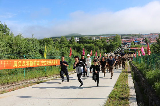 登山比赛 (1)