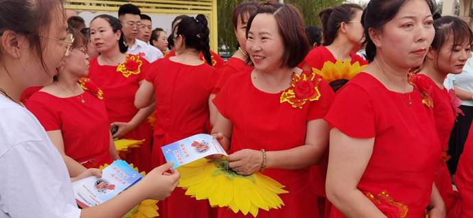说明: 说明: aeb4e9cea6dc10e26e93db85095bb9d